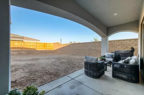 Exterior - 1609 Atlantica Dr S, Madera, CA 93636 photo 3 of 10