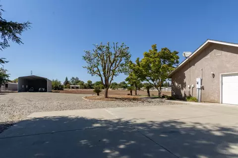 Exterior - 3589 N Markay Ave, Sanger, CA 93657 photo 8 of 8