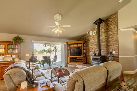 Living - 3589 N Markay Ave, Sanger, CA 93657 photo 2 of 2