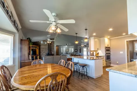 Dining - 3589 N Markay Ave, Sanger, CA 93657 photo 1 of 2