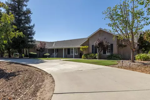 Exterior - 3589 N Markay Ave, Sanger, CA 93657 photo 2 of 8