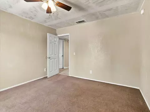 Bedroom - 18769 Farallon Rd, Madera, CA 93638 photo 4 of 4