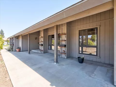 Exterior - 18769 Farallon Rd, Madera, CA 93638 photo 3 of 15