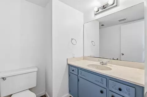 Bath - 50 N 19th Ave #A-F, Lemoore, CA 93245 photo 1 of 4