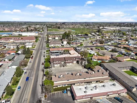 View/Area - 50 N 19th Ave #A-F, Lemoore, CA 93245 photo 6 of 16