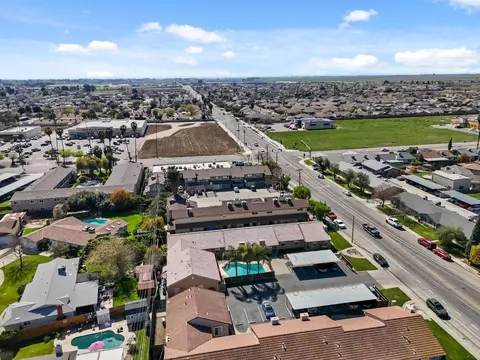 View/Area - 50 N 19th Ave #A-F, Lemoore, CA 93245 photo 16 of 16