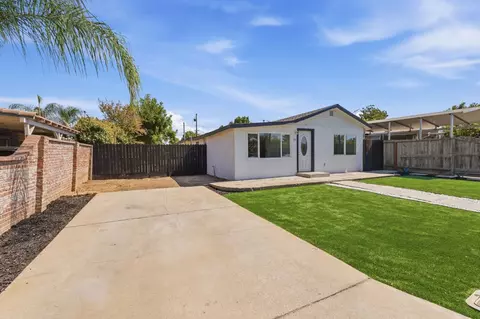 Exterior - 915 Sonora St, Madera, CA 93638 photo 3 of 9