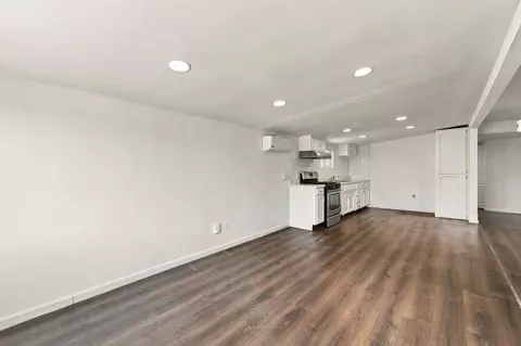 Living - 915 Sonora St, Madera, CA 93638 photo 3 of 4