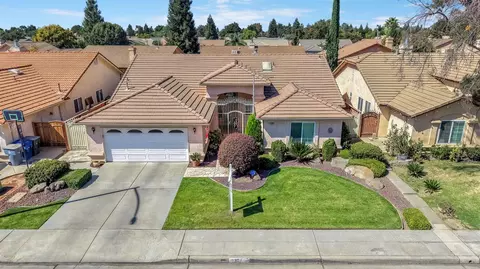 View/Area - 1030 Imperial Dr, Madera, CA 93637 photo 2 of 10