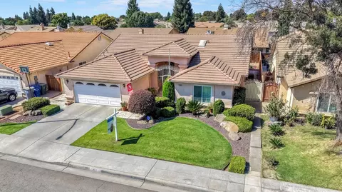 View/Area - 1030 Imperial Dr, Madera, CA 93637 photo 3 of 10