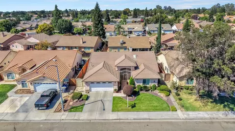 View/Area - 1030 Imperial Dr, Madera, CA 93637 photo 6 of 10