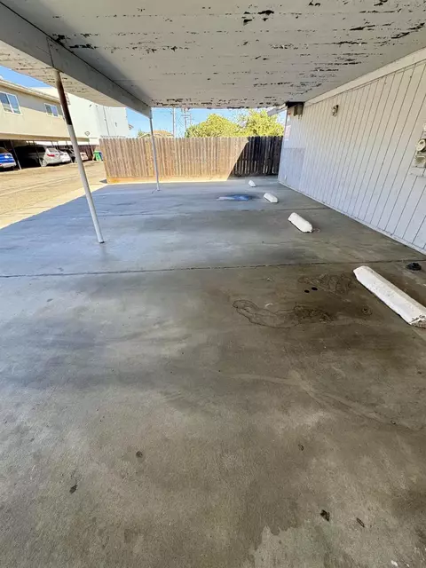 Exterior - 128 Park St, Madera, CA 93637 photo 2 of 3
