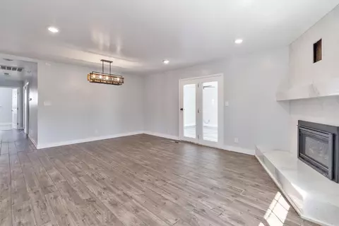 Living - 4555 E Fedora Ave, Fresno, CA 93726 photo 2 of 9