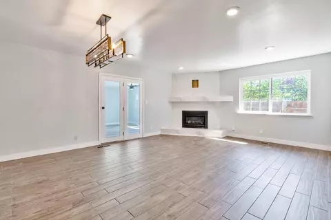 Living - 4555 E Fedora Ave, Fresno, CA 93726 photo 4 of 9