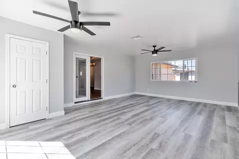 Living - 4555 E Fedora Ave, Fresno, CA 93726 photo 8 of 9