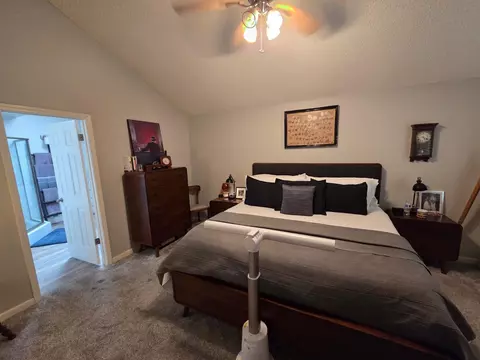 Bedroom - 2103 E Fallbrook Ave, Fresno, CA 93720 photo 7 of 8
