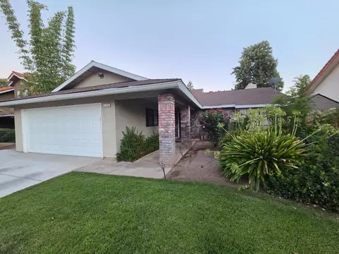 Exterior - 2103 E Fallbrook Ave, Fresno, CA 93720 photo 3 of 7