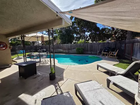 Exterior - 2103 E Fallbrook Ave, Fresno, CA 93720 photo 5 of 7