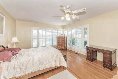 Bedroom - 13155 W Shaw Ave, Kerman, CA 93630 photo 2 of 10