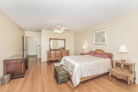Bedroom - 13155 W Shaw Ave, Kerman, CA 93630 photo 3 of 10