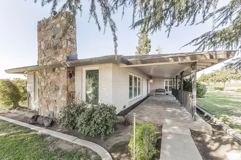 Exterior - 13155 W Shaw Ave, Kerman, CA 93630 photo 3 of 20