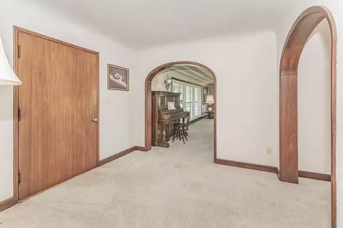 Entry Way - 13155 W Shaw Ave, Kerman, CA 93630 photo 2 of 4