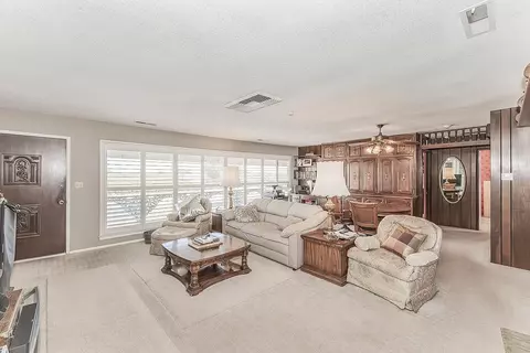 Living - 13155 W Shaw Ave, Kerman, CA 93630 photo 9 of 10