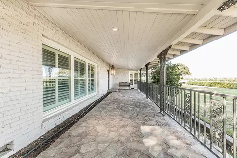 Exterior - 13155 W Shaw Ave, Kerman, CA 93630 photo 4 of 20