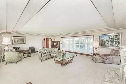 Living - 13155 W Shaw Ave, Kerman, CA 93630 photo 4 of 10