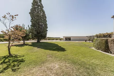 Exterior - 13155 W Shaw Ave, Kerman, CA 93630 photo 17 of 20