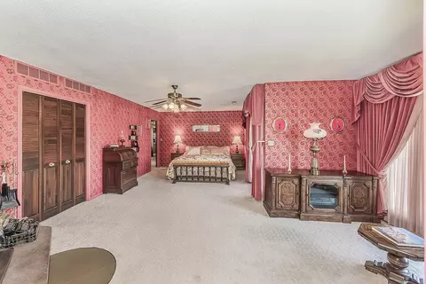 Bedroom - 13155 W Shaw Ave, Kerman, CA 93630 photo 7 of 10