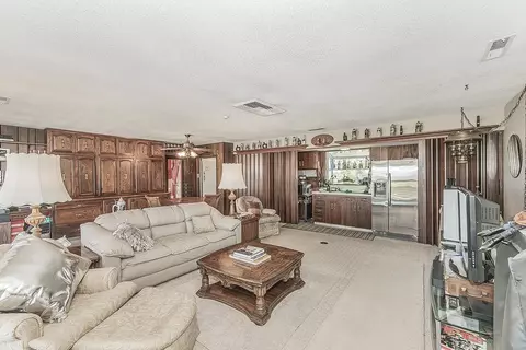 Living - 13155 W Shaw Ave, Kerman, CA 93630 photo 8 of 10