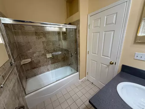 Bath - 4591 E Balch Ave, Fresno, CA 93702 photo 2 of 3