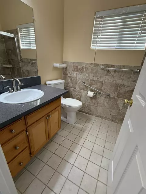 Bath - 4591 E Balch Ave, Fresno, CA 93702 photo 3 of 3