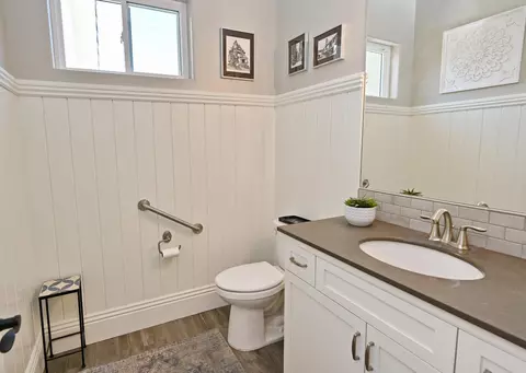 Bath - 1457 Jordan Ave, Clovis, CA 93611 photo 2 of 9