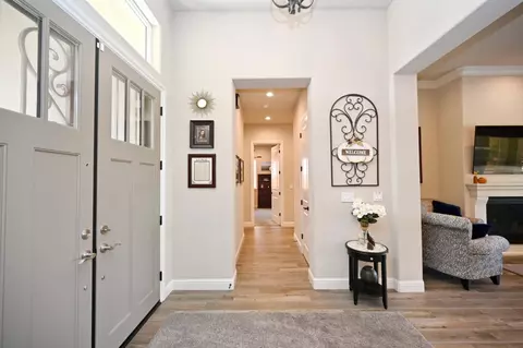 Entry Way - 1457 Jordan Ave, Clovis, CA 93611 photo 2 of 7