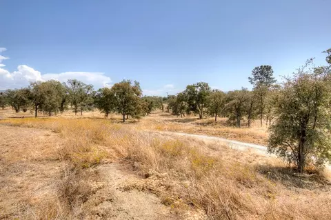 29836 Thunderbird Ln, Prather, CA 93651 photo 12