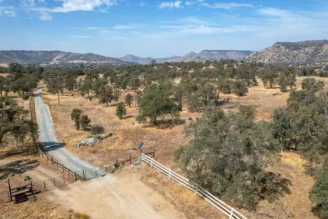 29836 Thunderbird Ln, Prather, CA 93651 photo 39