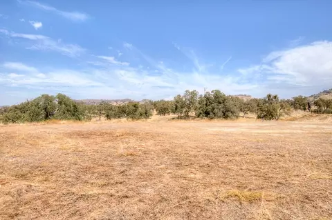 29836 Thunderbird Ln, Prather, CA 93651 photo 11