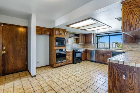 Kitchen - 34717 Avenue 13, Madera, CA 93636 photo 2 of 8