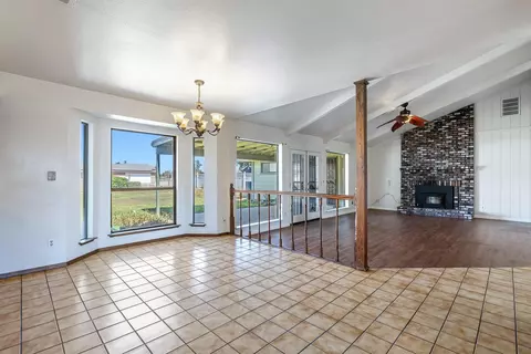 Living - 34717 Avenue 13, Madera, CA 93636 photo 4 of 16