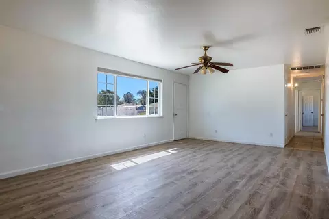Living - 34717 Avenue 13, Madera, CA 93636 photo 16 of 16
