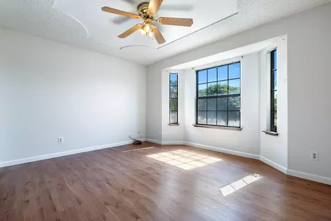 Living - 34717 Avenue 13, Madera, CA 93636 photo 7 of 16