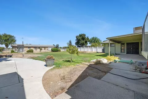 Exterior - 34717 Avenue 13, Madera, CA 93636 photo 4 of 13