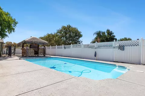 Exterior - 34717 Avenue 13, Madera, CA 93636 photo 9 of 13