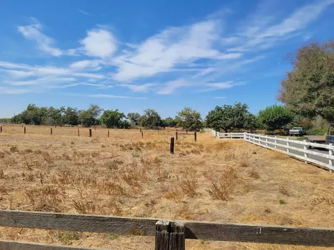 Exterior - 24771 Road 19, Madera, CA 93638 photo 23 of 26