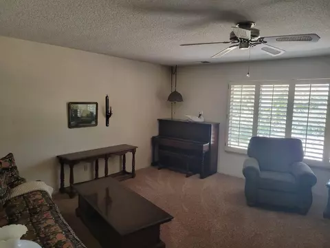 Living - 24771 Road 19, Madera, CA 93638 photo 3 of 4