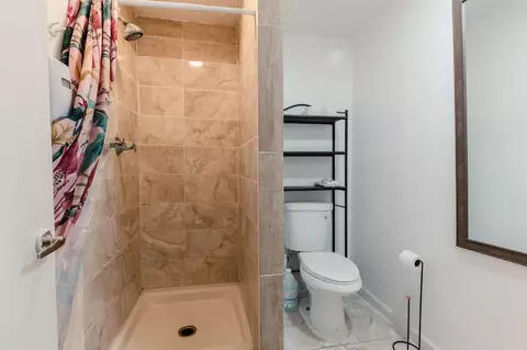 Bath - 2974 E Cornell Ave, Fresno, CA 93703 photo 3 of 3