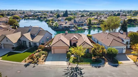 View/Area - 4751 N Windward Way, Clovis, CA 93619 photo 1 of 8