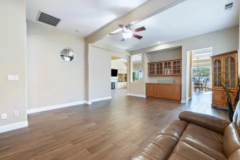 Living - 4751 N Windward Way, Clovis, CA 93619 photo 6 of 7